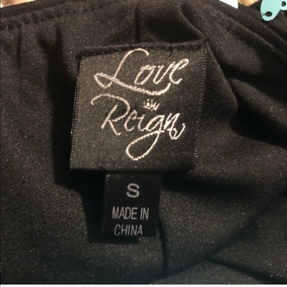 ⭐️ Love Reign Sequins Dress - Picture 6 of 6